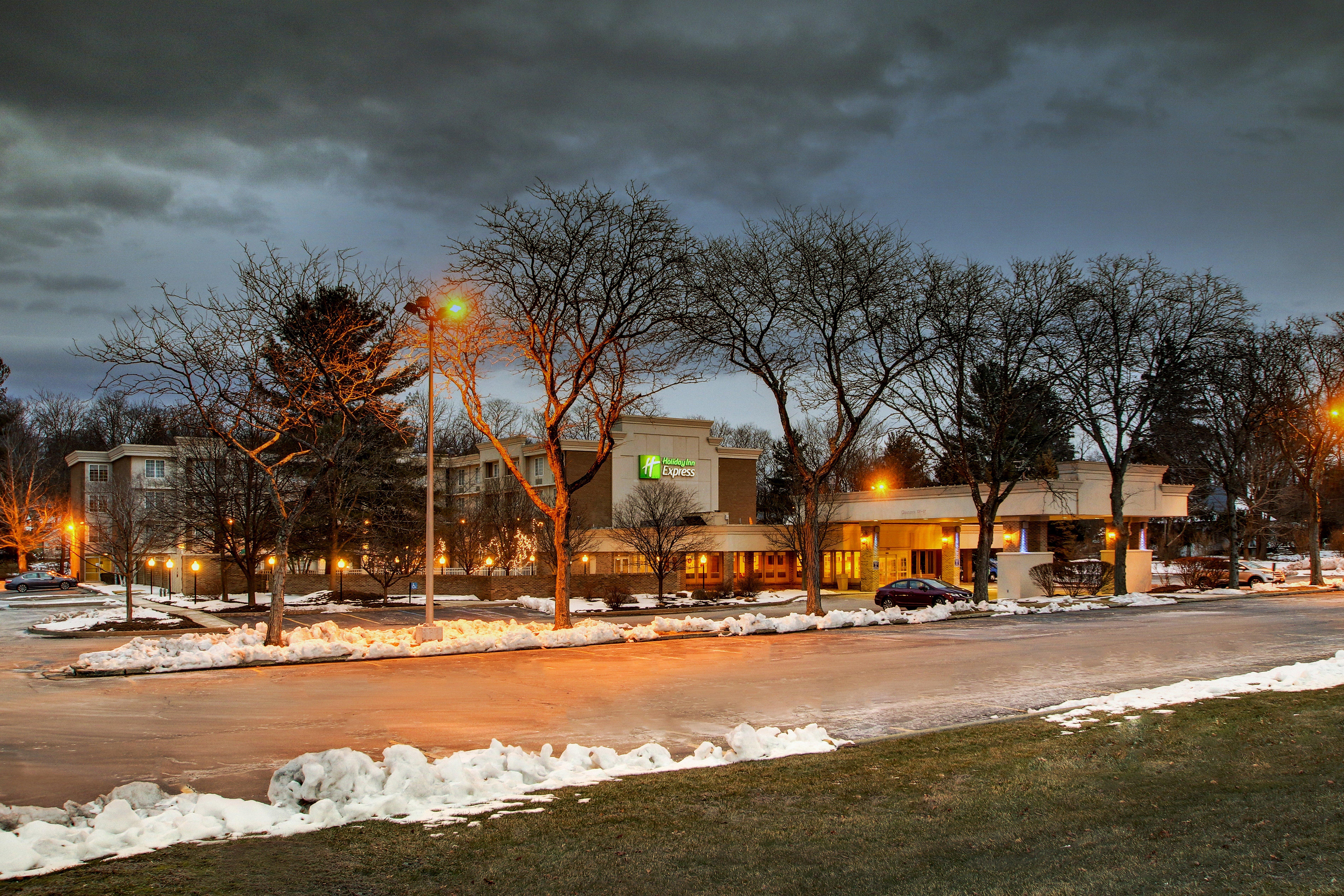 Holiday Inn Express Poughkeepsie By Ihg Bagian luar foto