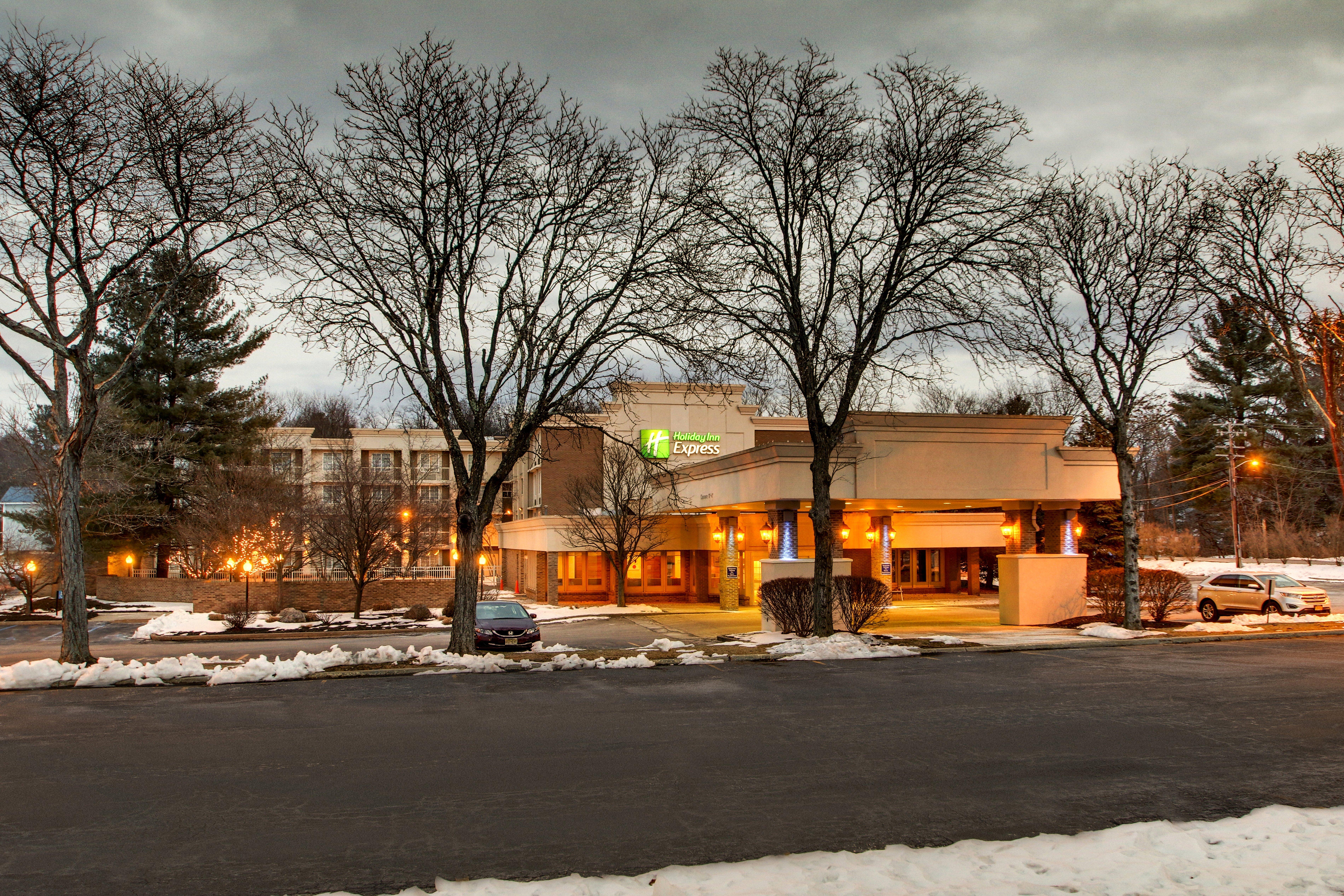 Holiday Inn Express Poughkeepsie By Ihg Bagian luar foto