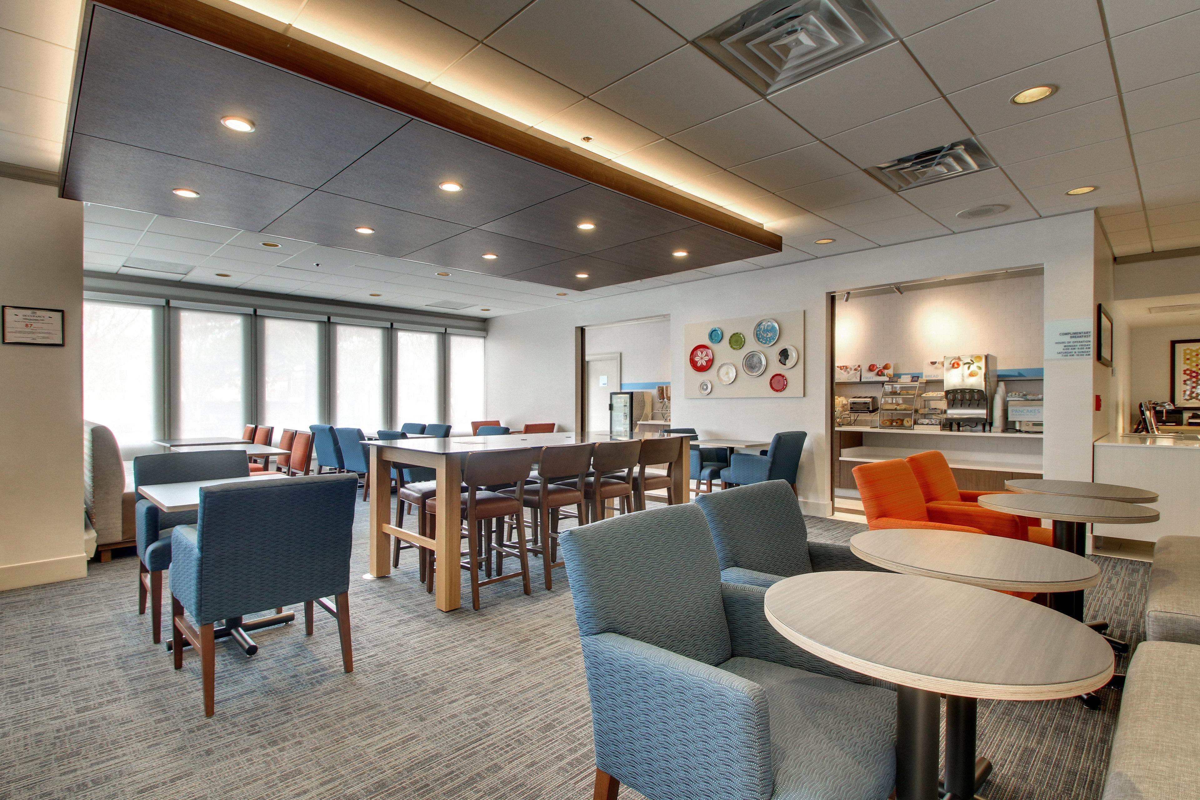 Holiday Inn Express Poughkeepsie By Ihg Bagian luar foto