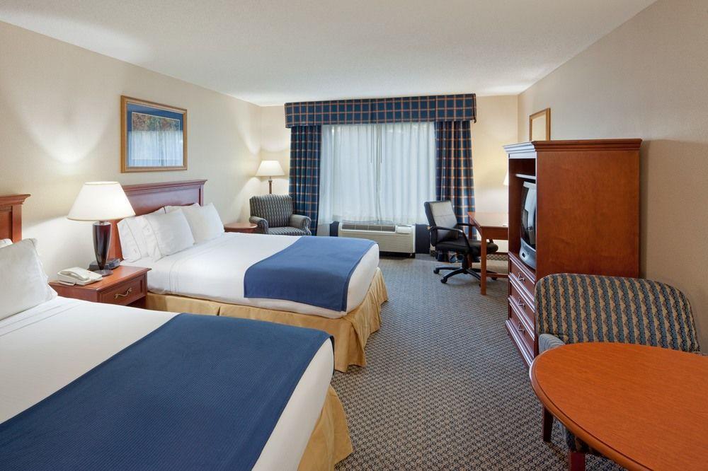 Holiday Inn Express Poughkeepsie By Ihg Bagian luar foto