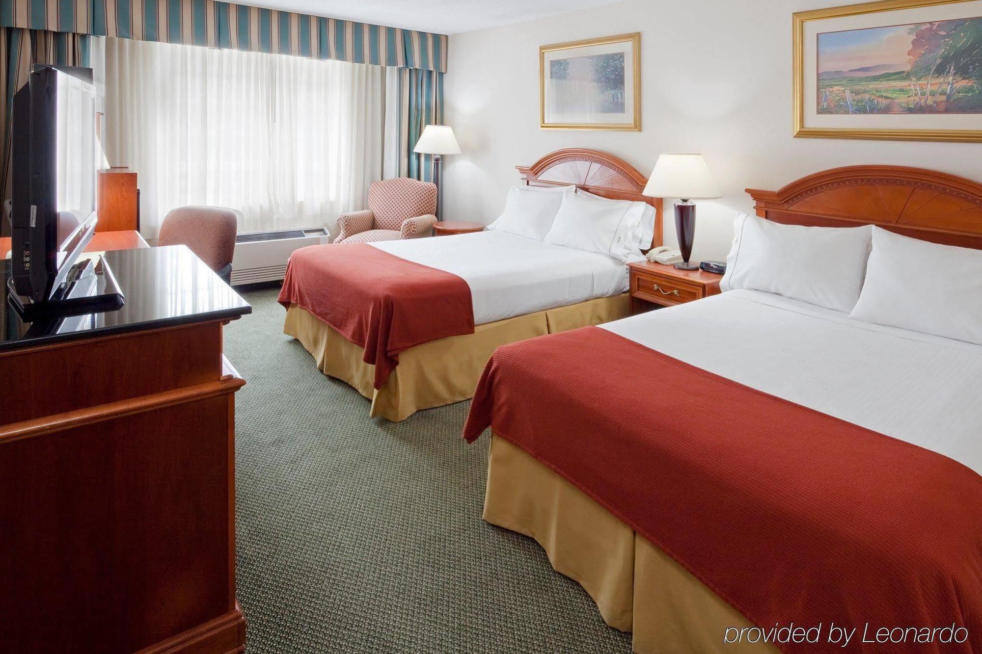 Holiday Inn Express Poughkeepsie By Ihg Bagian luar foto