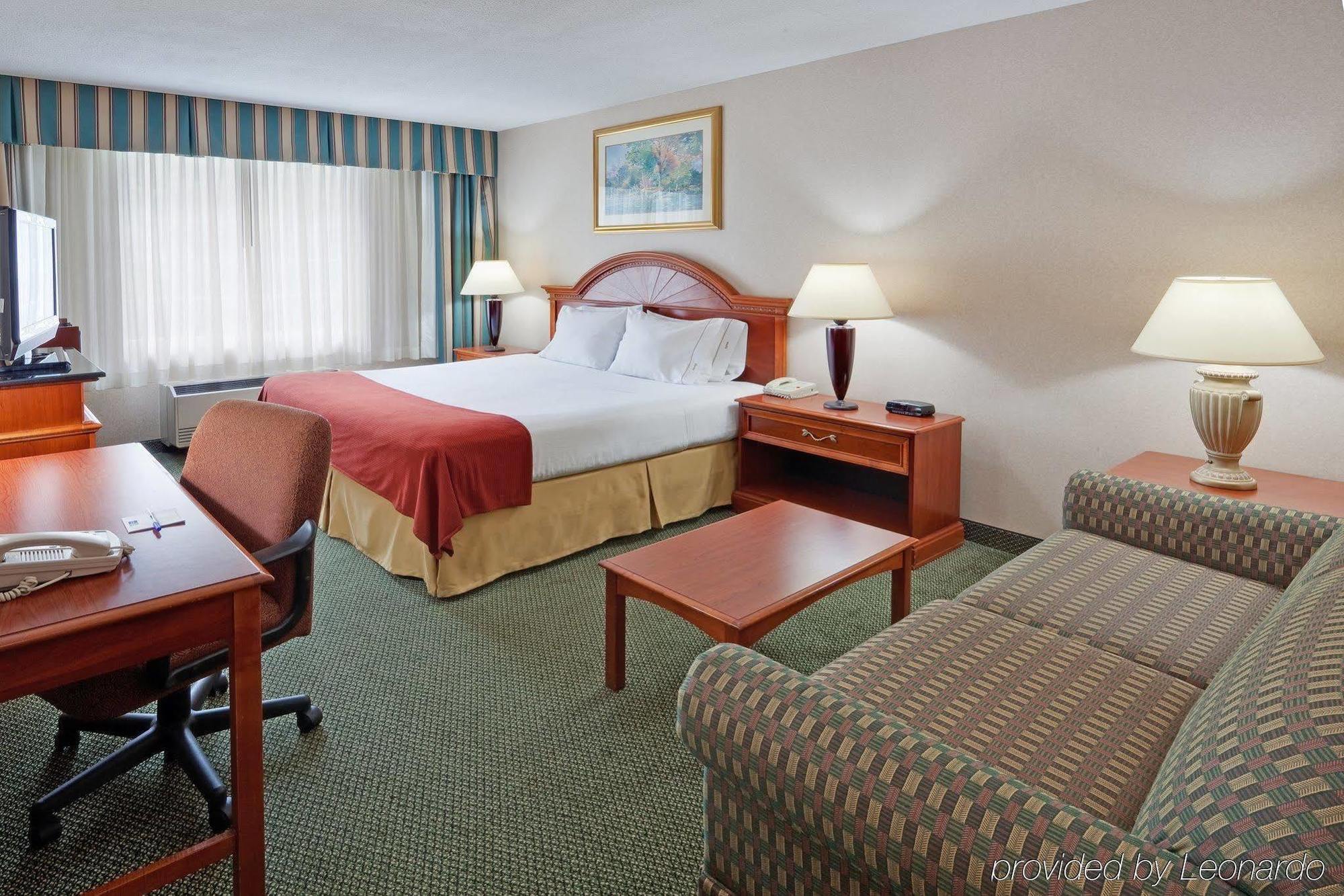 Holiday Inn Express Poughkeepsie By Ihg Bagian luar foto